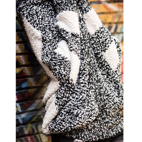 ⚡️ “WANDERER” Slouchy Oversized Alpaca Knit - Picture 4 of 5